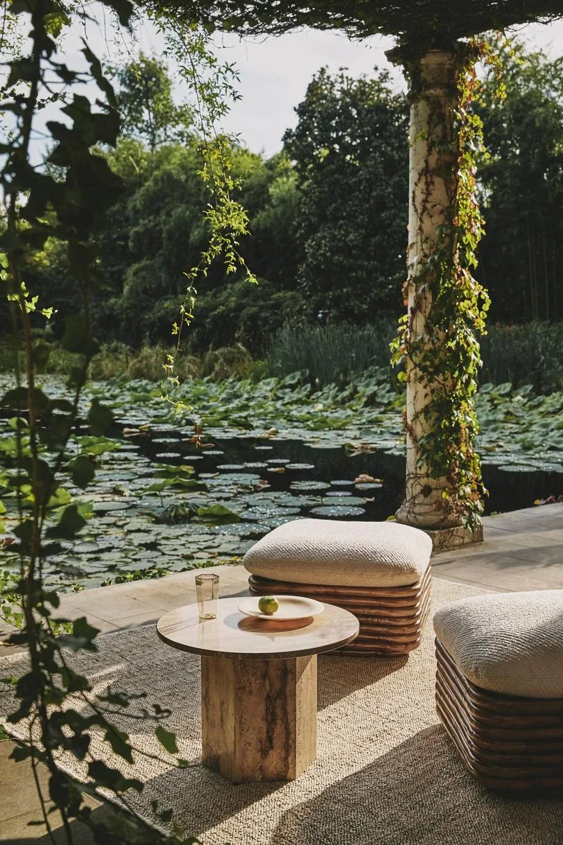 GUBI Al Fresco
