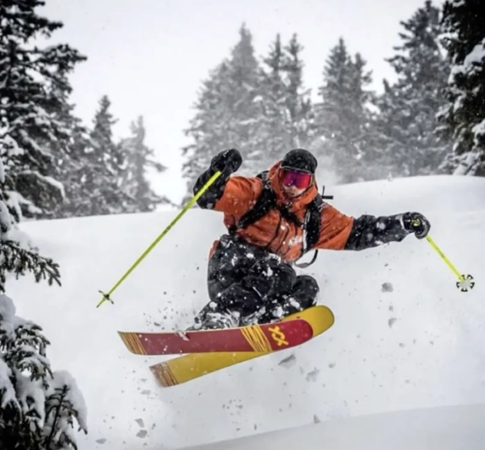 Freeride skiing